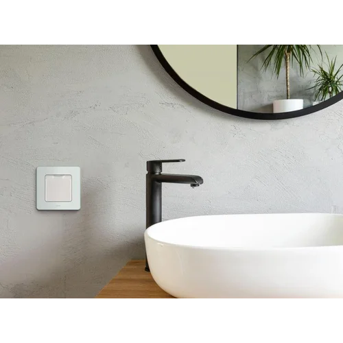 Розетка 1-м СП Inspiria 16А IP44 250В 2P+E защ. шторки с крышкой немецк. стандарт механизм бел. Leg 